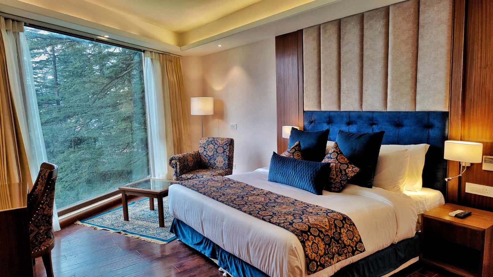 Luxury Hotels Near shimla imperial suite