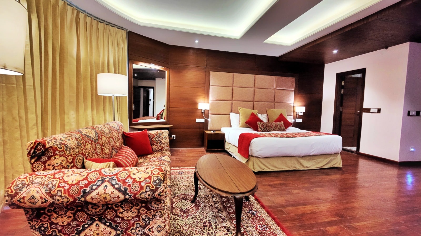 luxury hotels near shimla