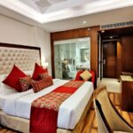 best 4 star hotel in shimla premium lounge