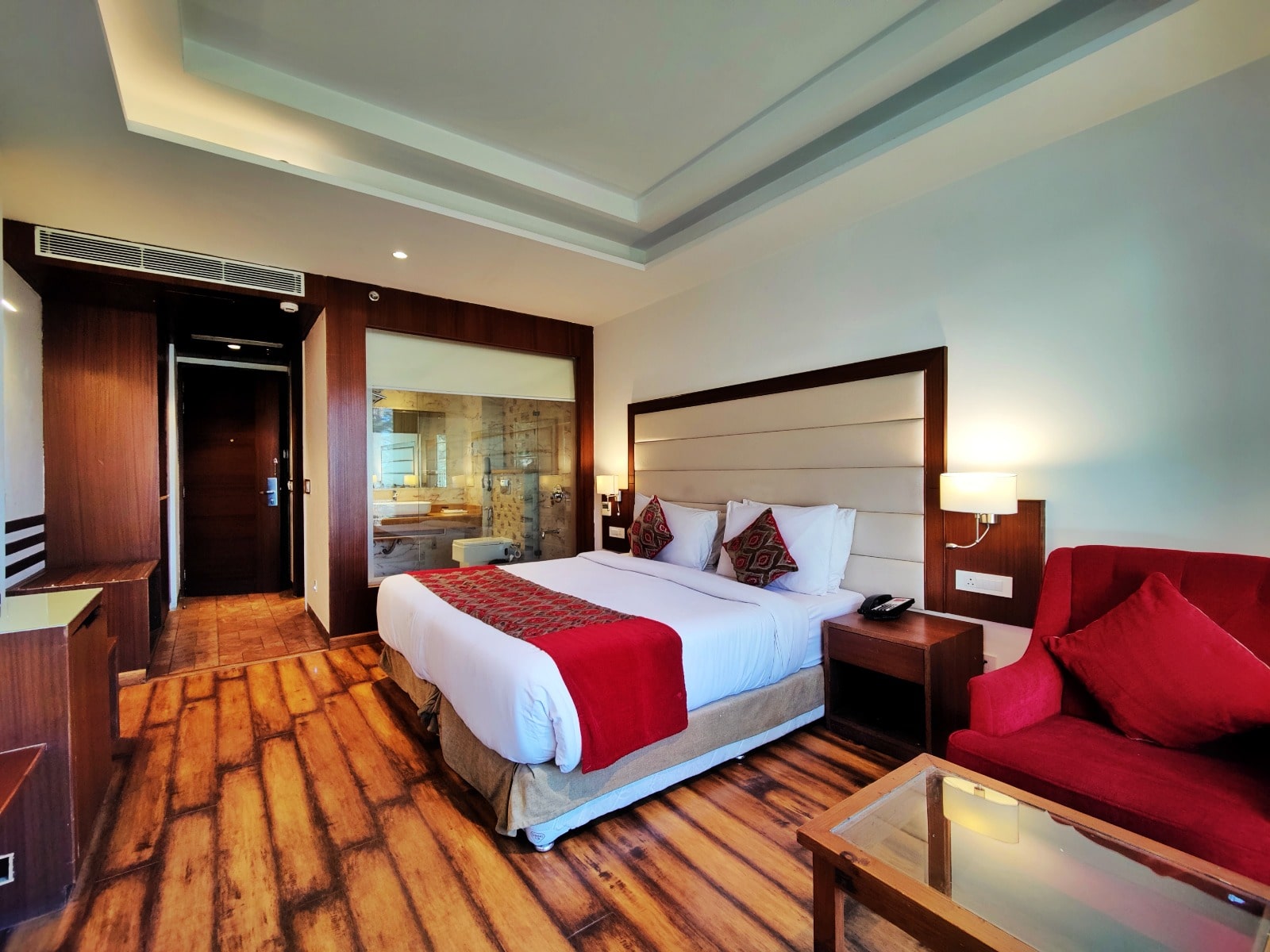 best place to stay near shimla